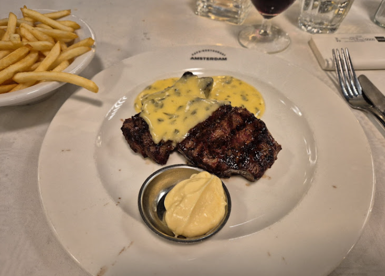 Café Restaurant Amsterdam signature dishes Steak frites
Shrimp croquettes
Seafood platters